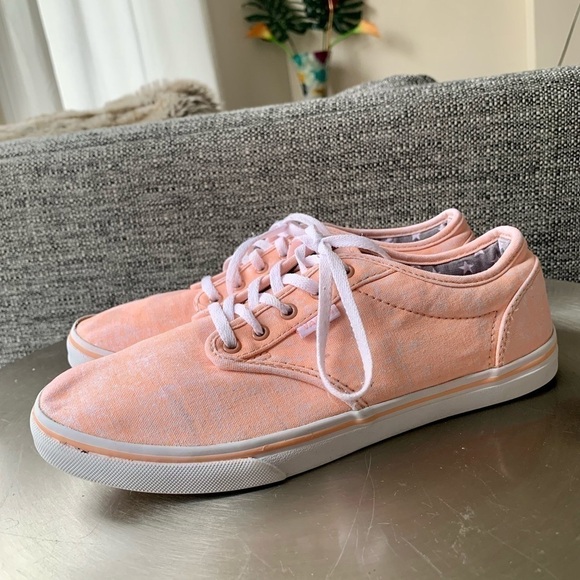VANS Canvas Lace Up Sneakers skate Shoes hipster Women’s 7 pastel peach coral - Picture 2 of 8